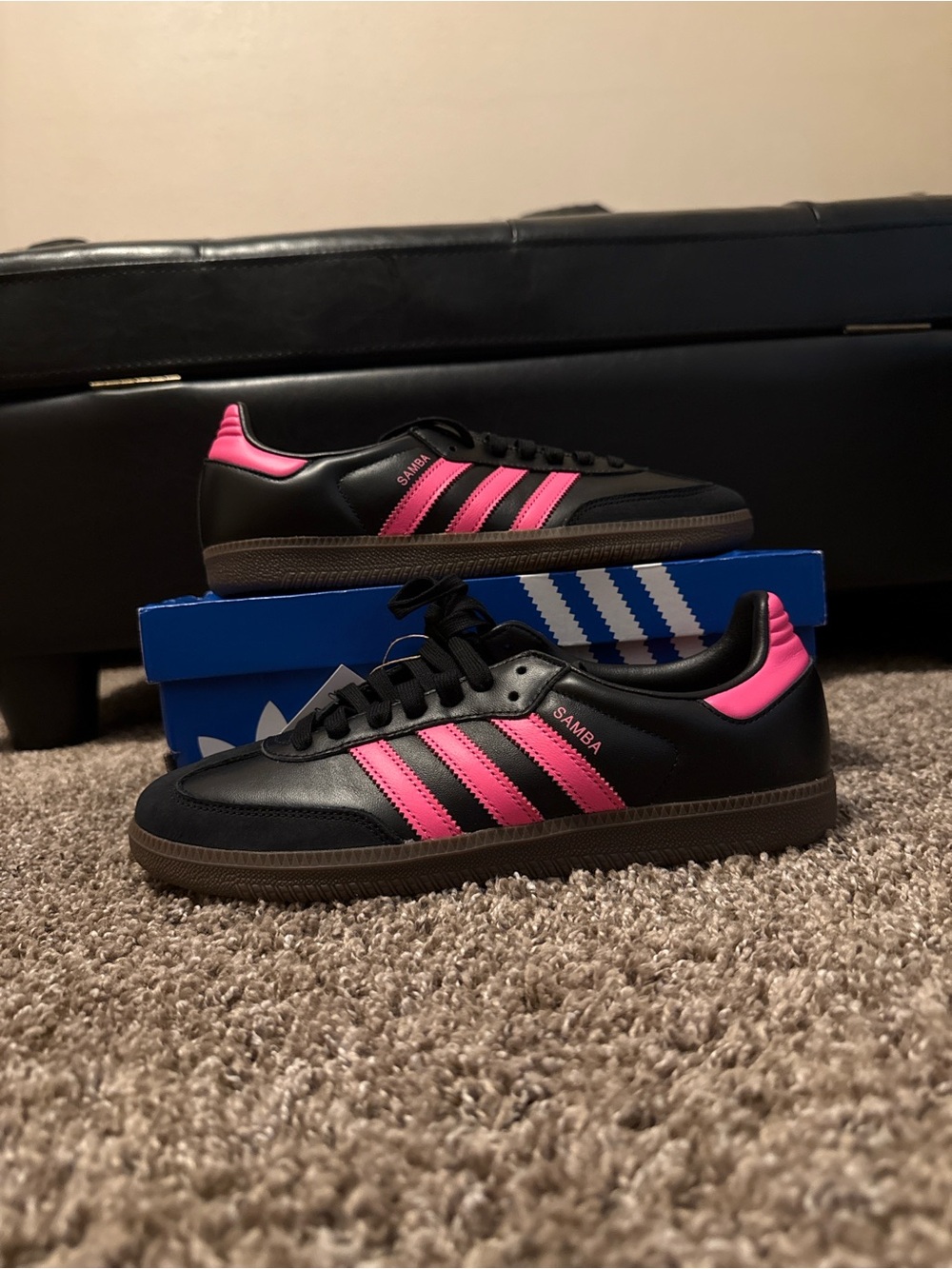 adidas Samba OG Sneakers in Black/Pink